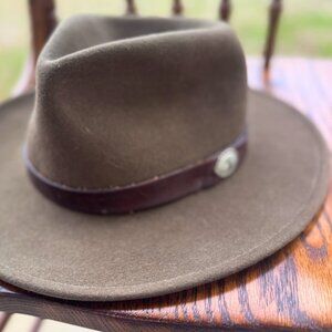 Vintage USA Made 100% Wool Fedora Hat Small Brown Leather Band Concho Wide Brim